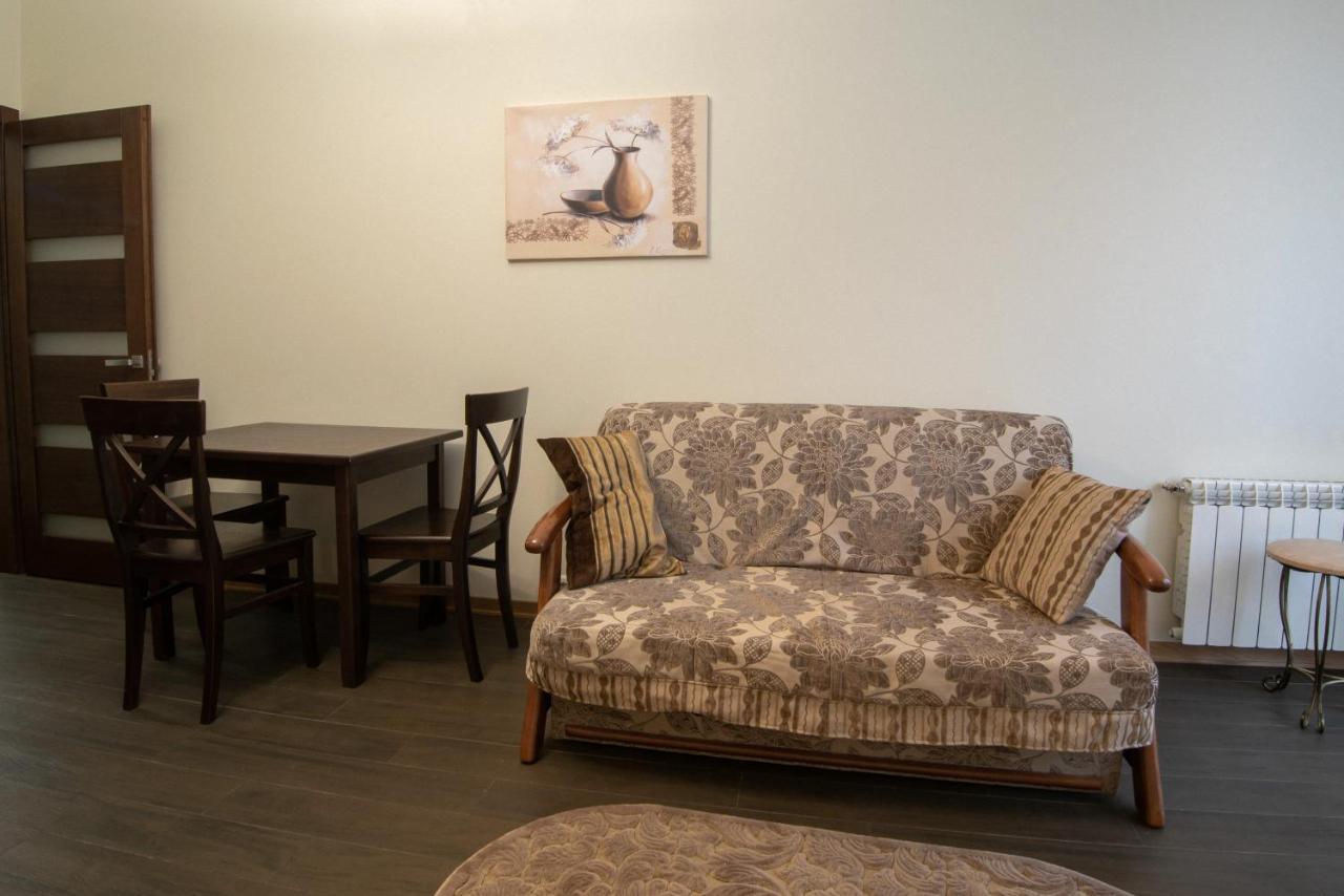 Comfort Apartment Lviv Exterior foto
