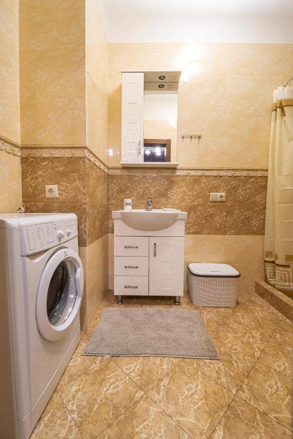 Comfort Apartment Lviv Exterior foto