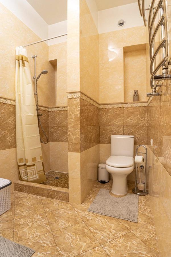 Comfort Apartment Lviv Exterior foto